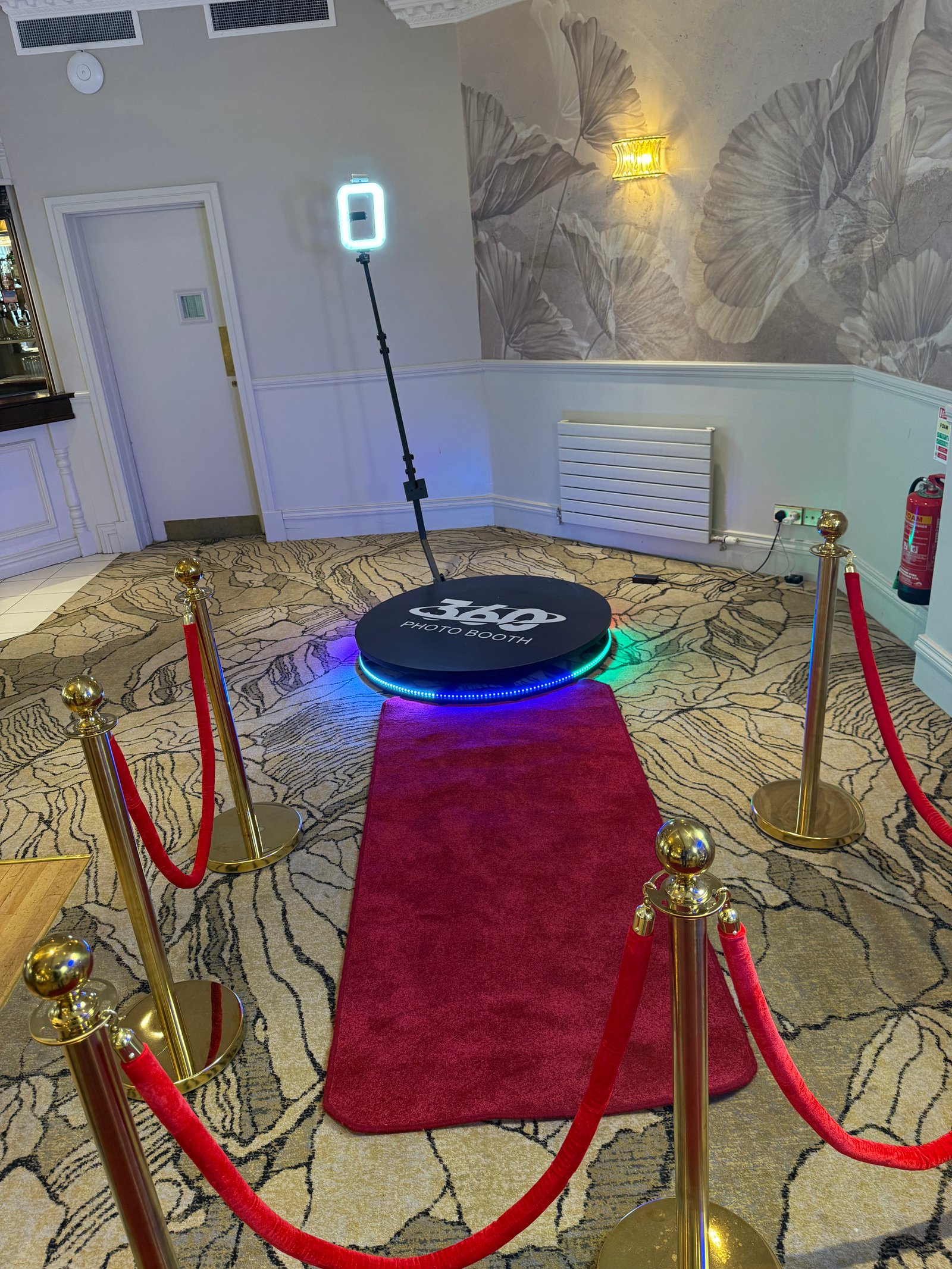 🥇 Gold 360 Booth Package